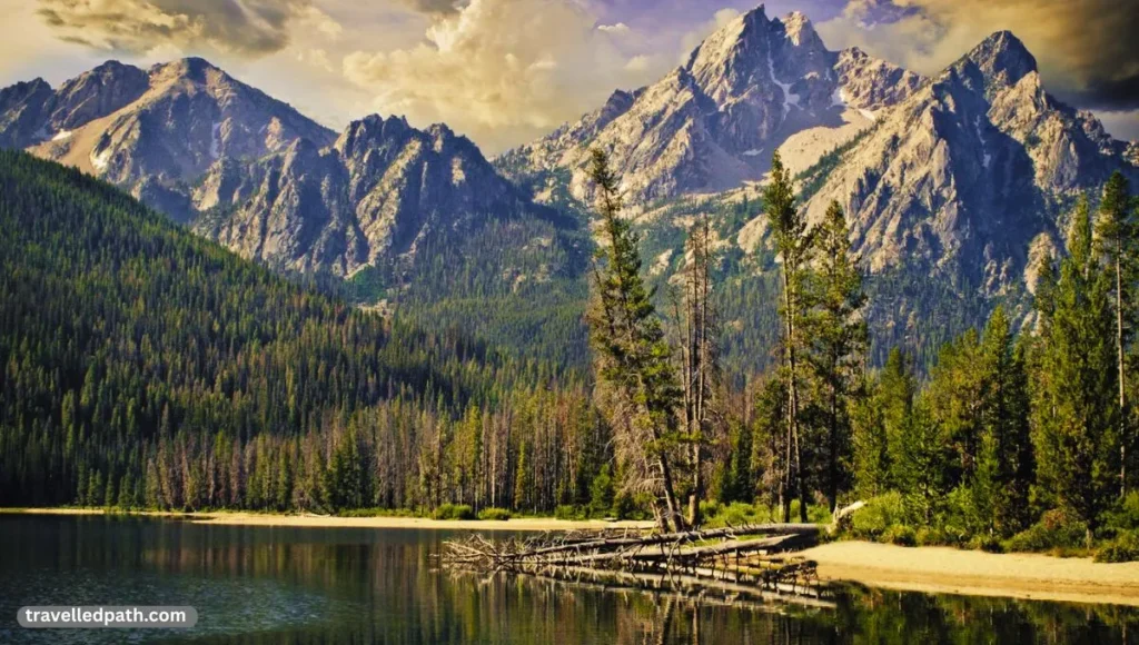 Best Lakes In Idaho